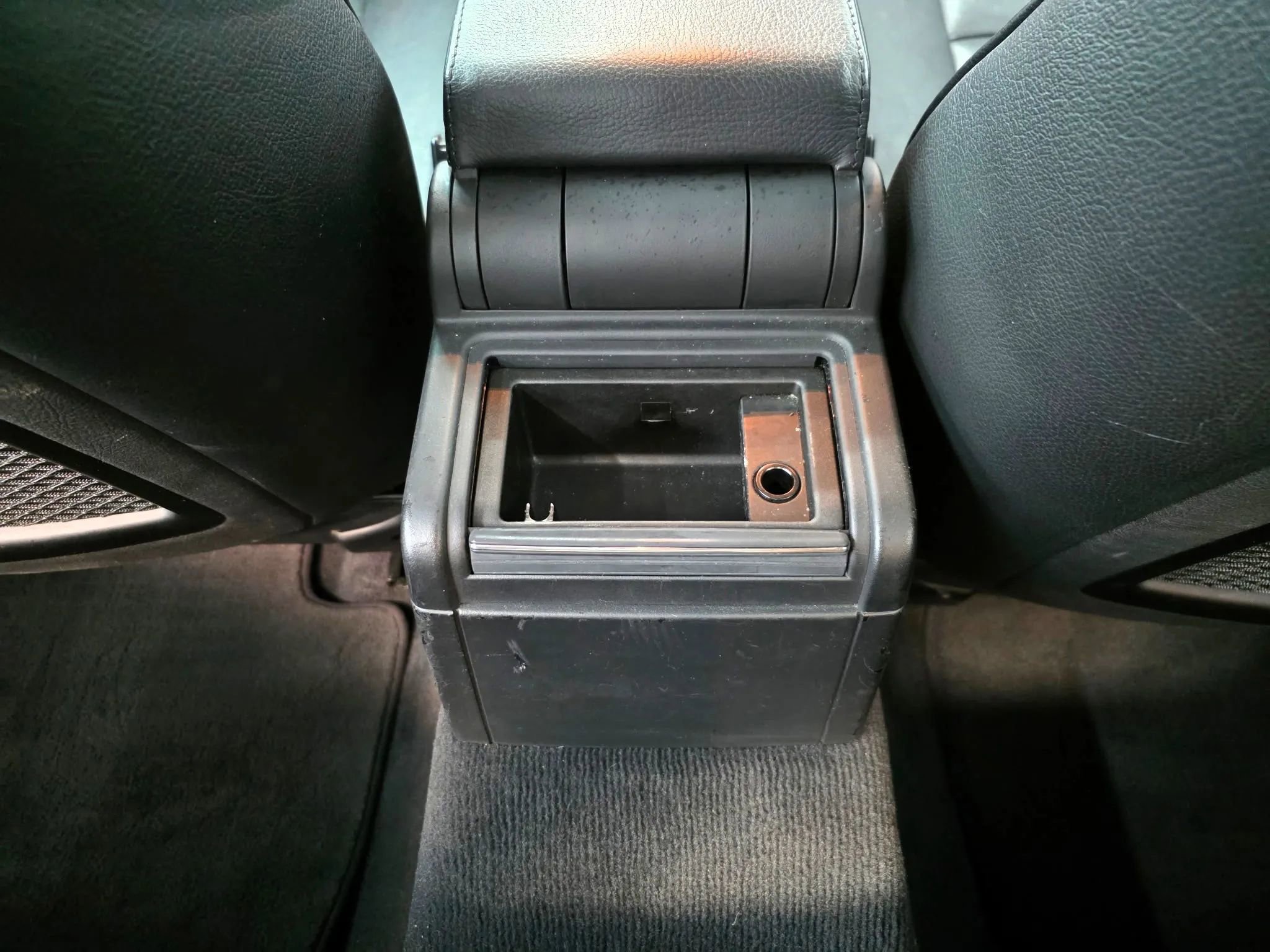 Used 2003 BMW 325i Sedan image 34