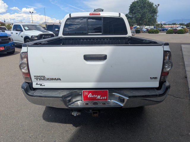 Used 2015 Toyota Tacoma 4x4 Double Cab w/ TRD Off-Road Package image 4