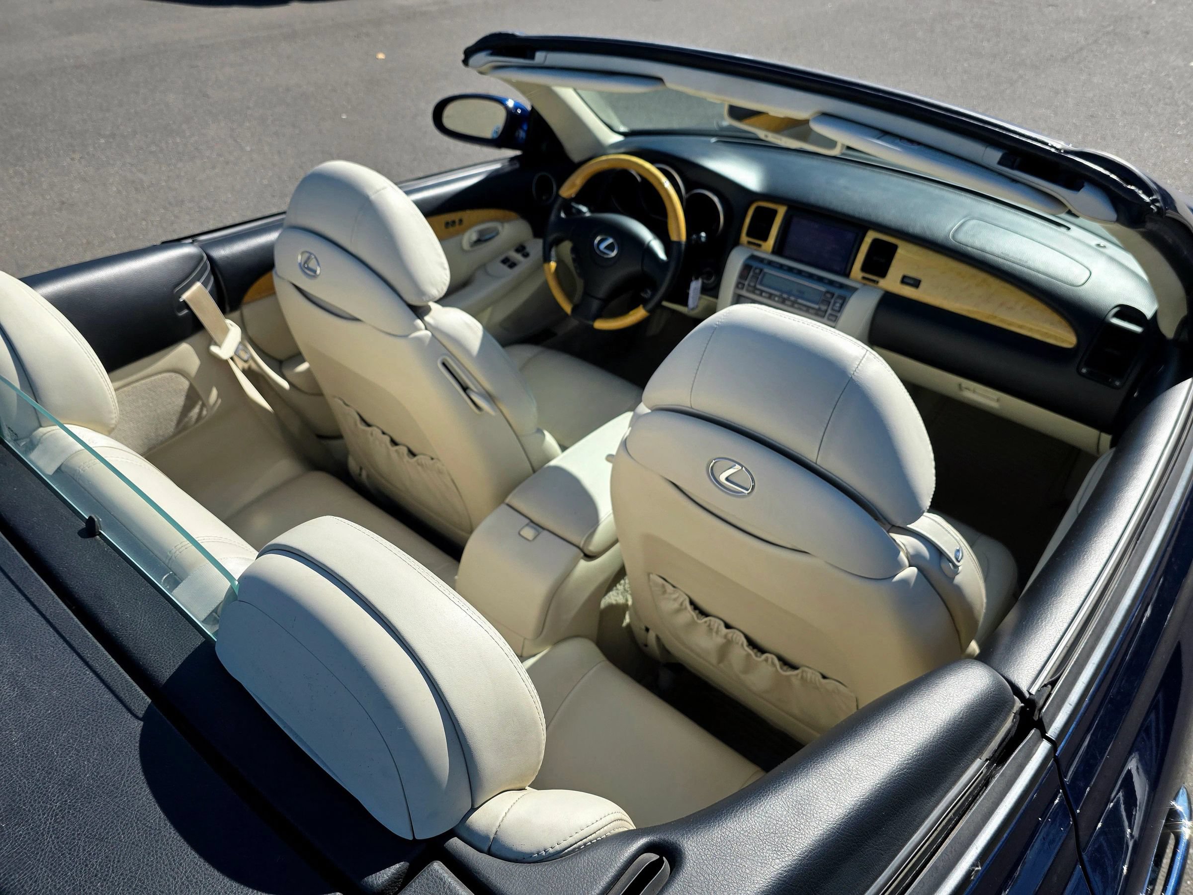 Used 2005 Lexus SC 430 Convertible RWD image 21