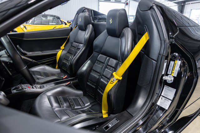 Used 2014 Ferrari 458 Spider RWD image 35