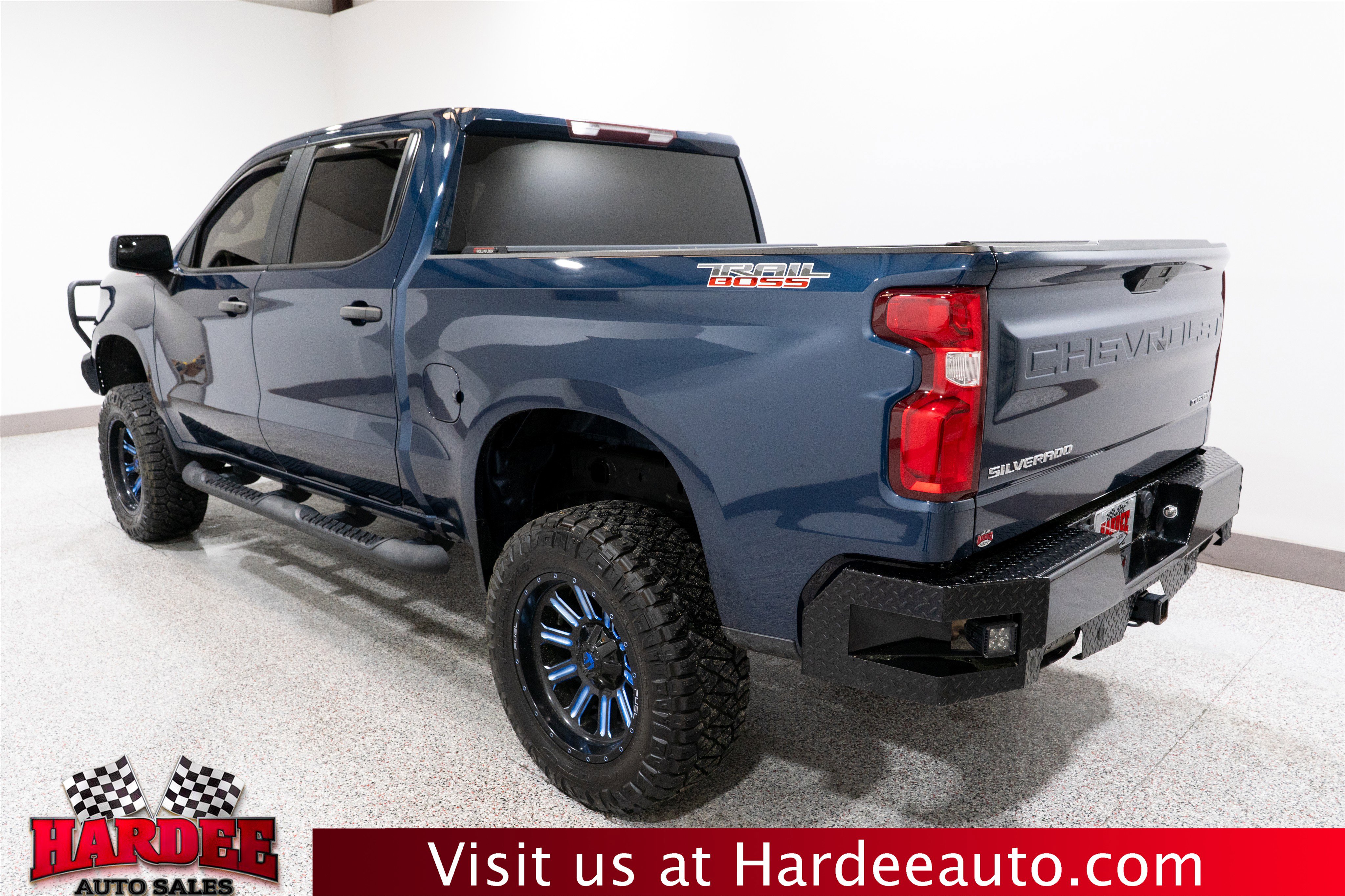 Used 2021 Chevrolet Silverado 1500 Custom Trail Boss image 3