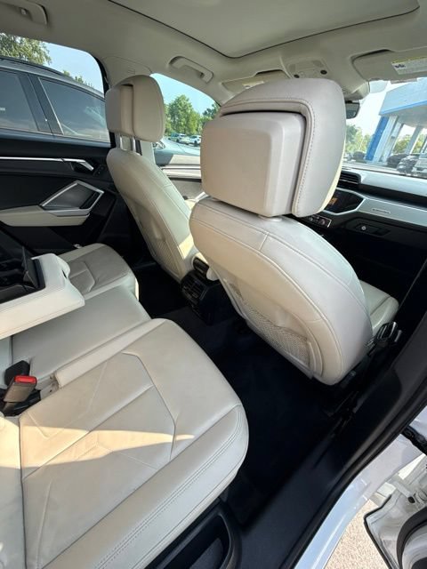 Used 2020 Audi Q3 2.0T Premium w/ Convenience Package AWD/4WD image 35
