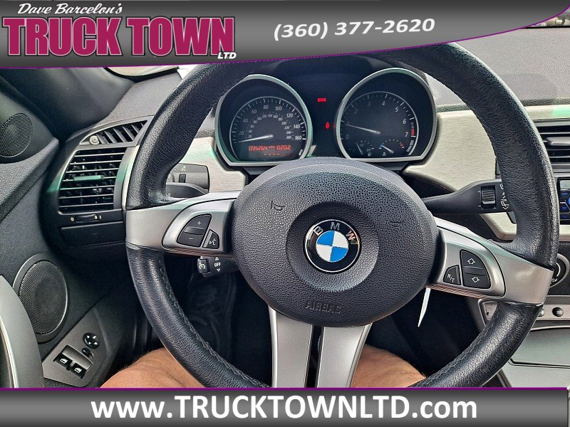 Used 2004 BMW Z4 2.5i RWD image 15