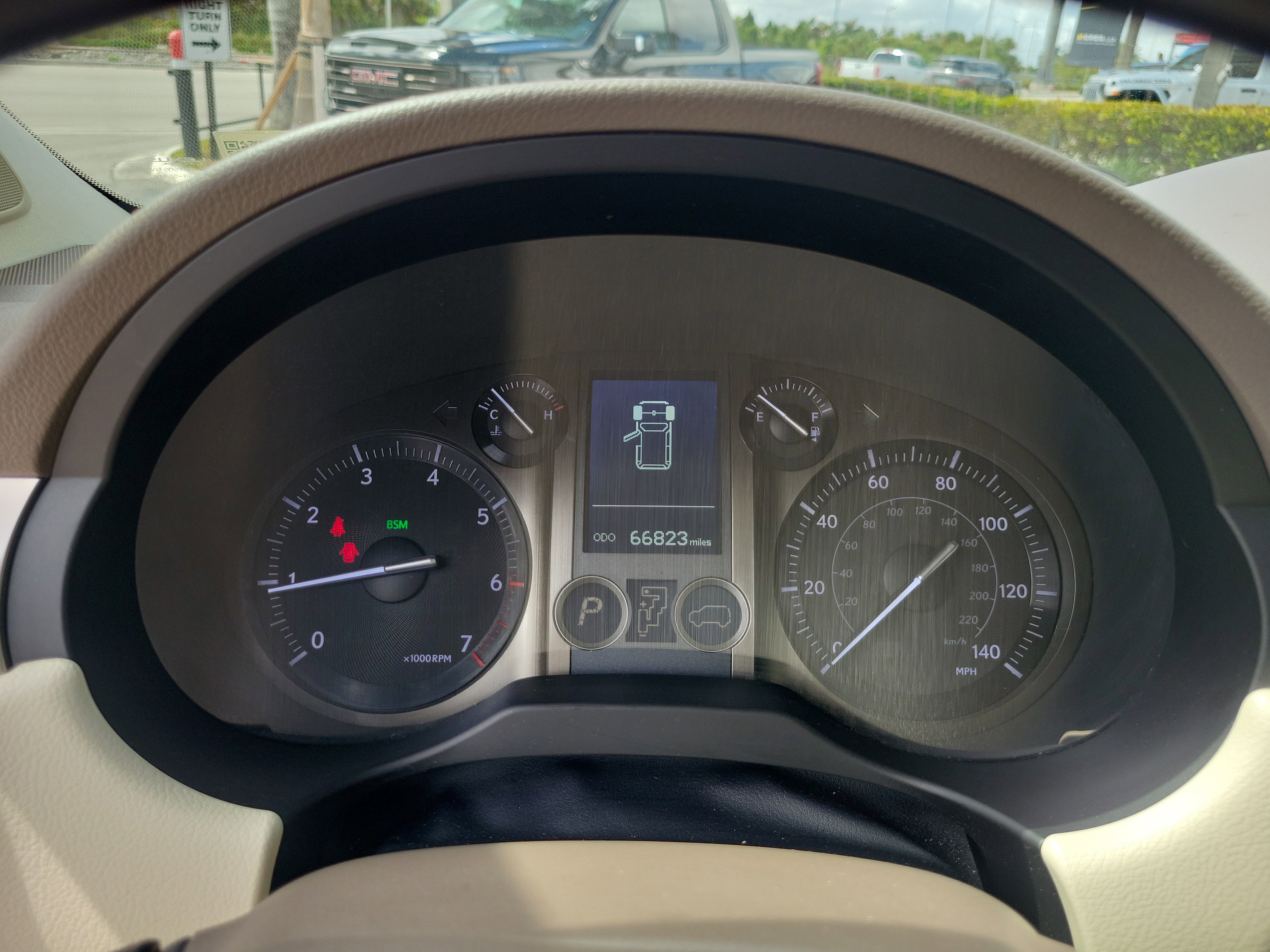 Used 2019 Lexus GX 460 Premium w/ Premium Package image 24