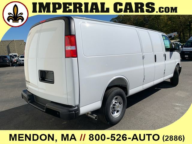 New 2025 Chevrolet Express 2500 Extended image 12