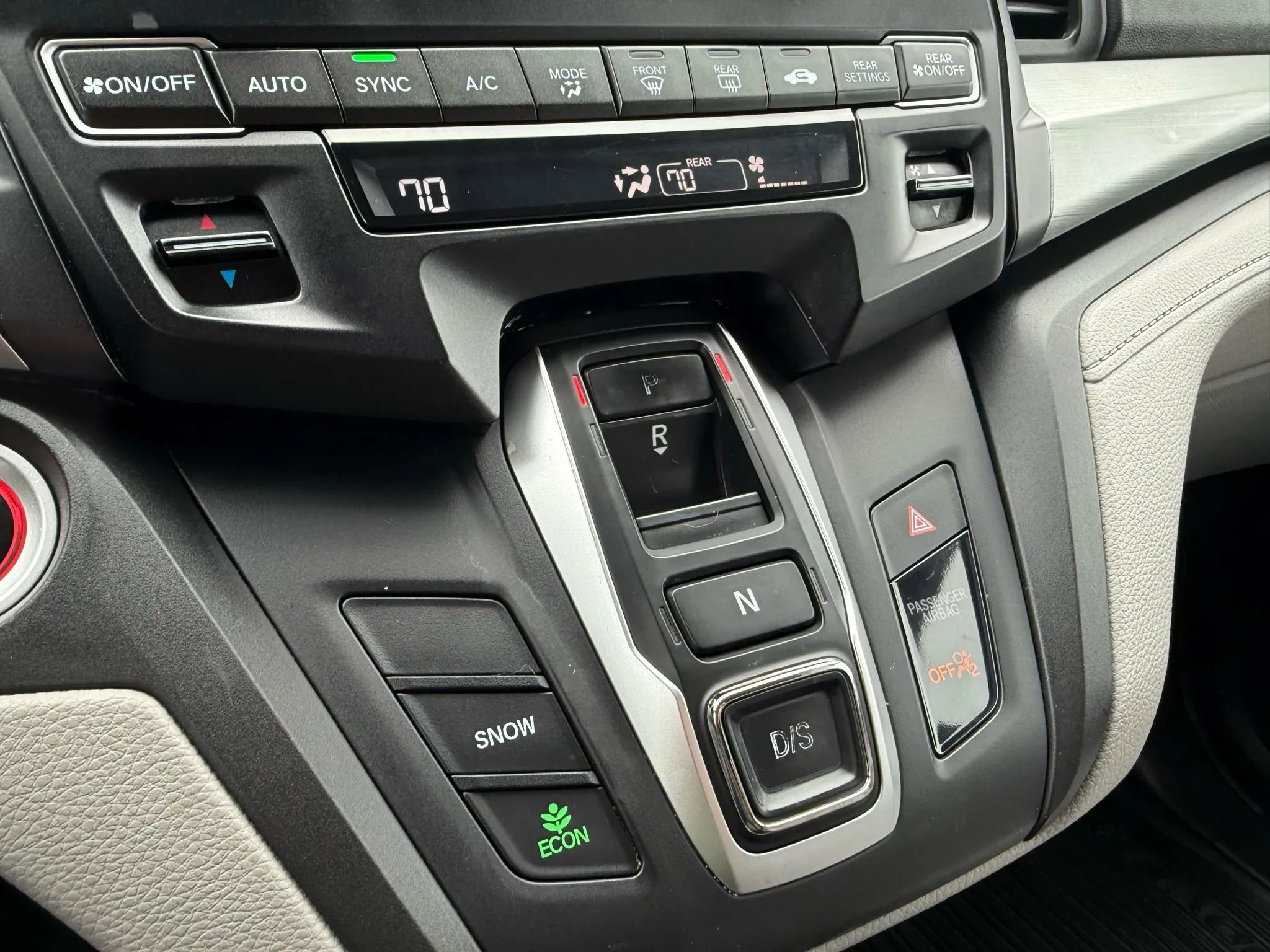 Used 2018 Honda Odyssey LX image 31