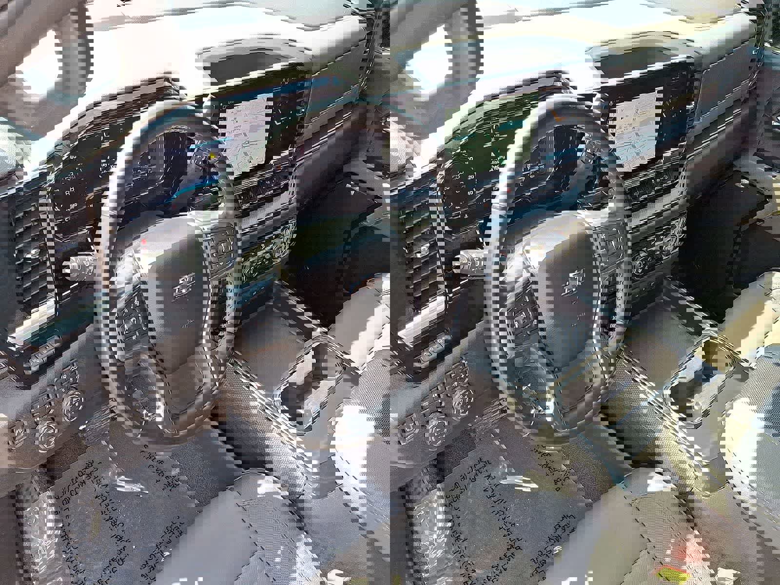 Used 2024 Chevrolet Silverado 2500 ZR2 w/ Technology Package AWD/4WD image 16