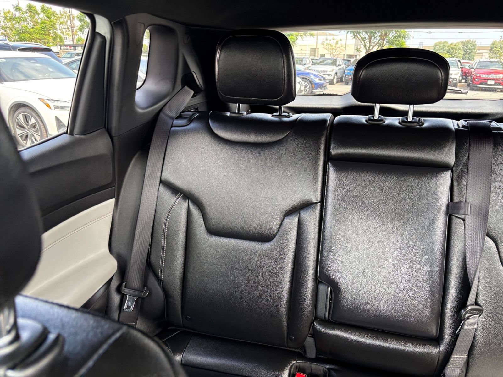 Used 2025 Jeep Compass Limited AWD/4WD image 40
