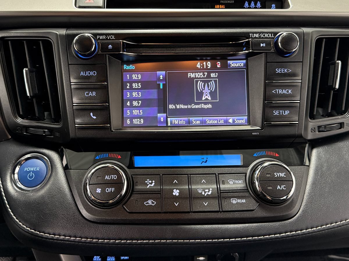 Used 2018 Toyota RAV4 LE AWD/4WD image 21