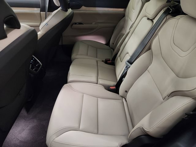 New 2026 Volvo EX90 Plus RWD image 26