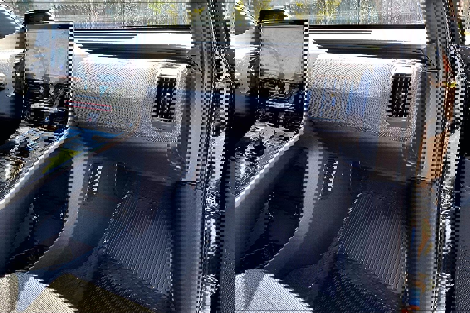 Used 2024 Toyota bZ4X AWD w/ Weather Package image 14