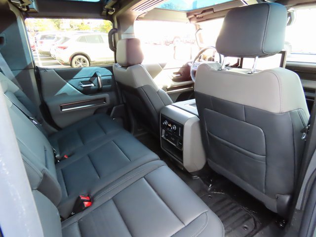 Used 2024 GMC Hummer EV 3X image 24