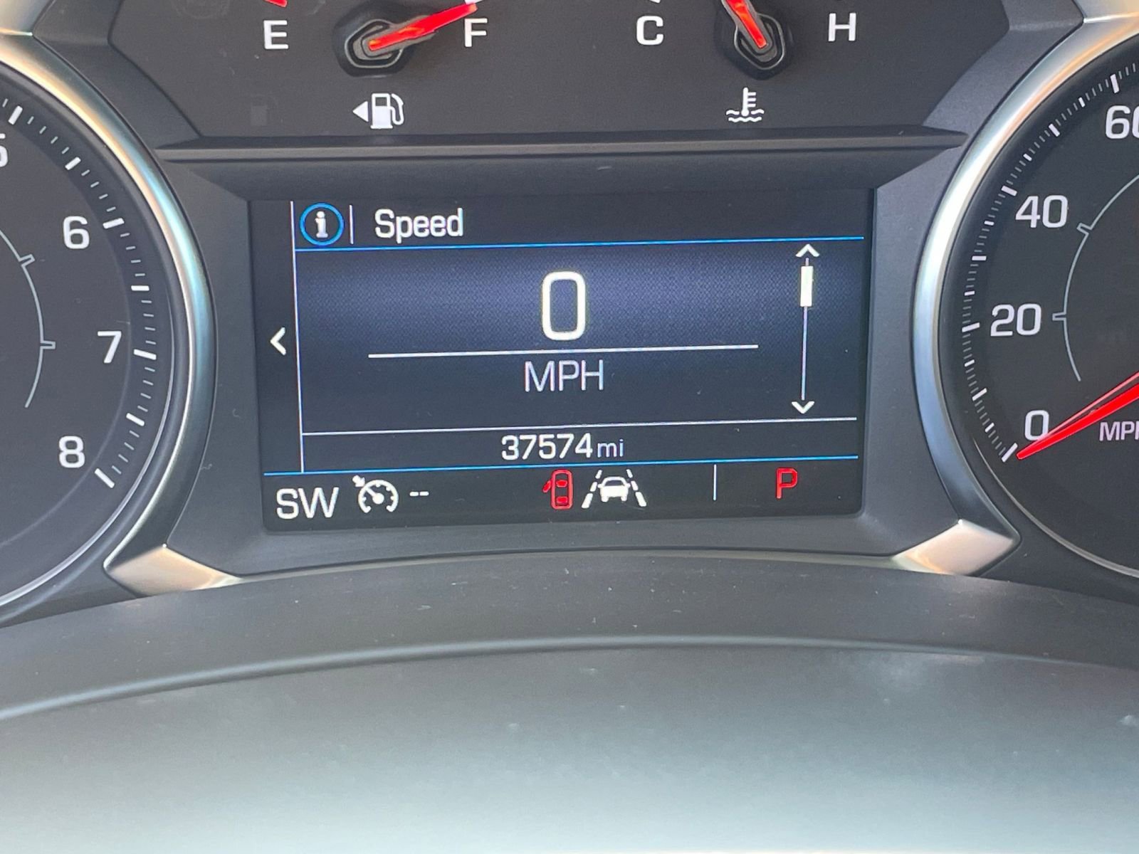 Used 2024 GMC Terrain SLE image 40