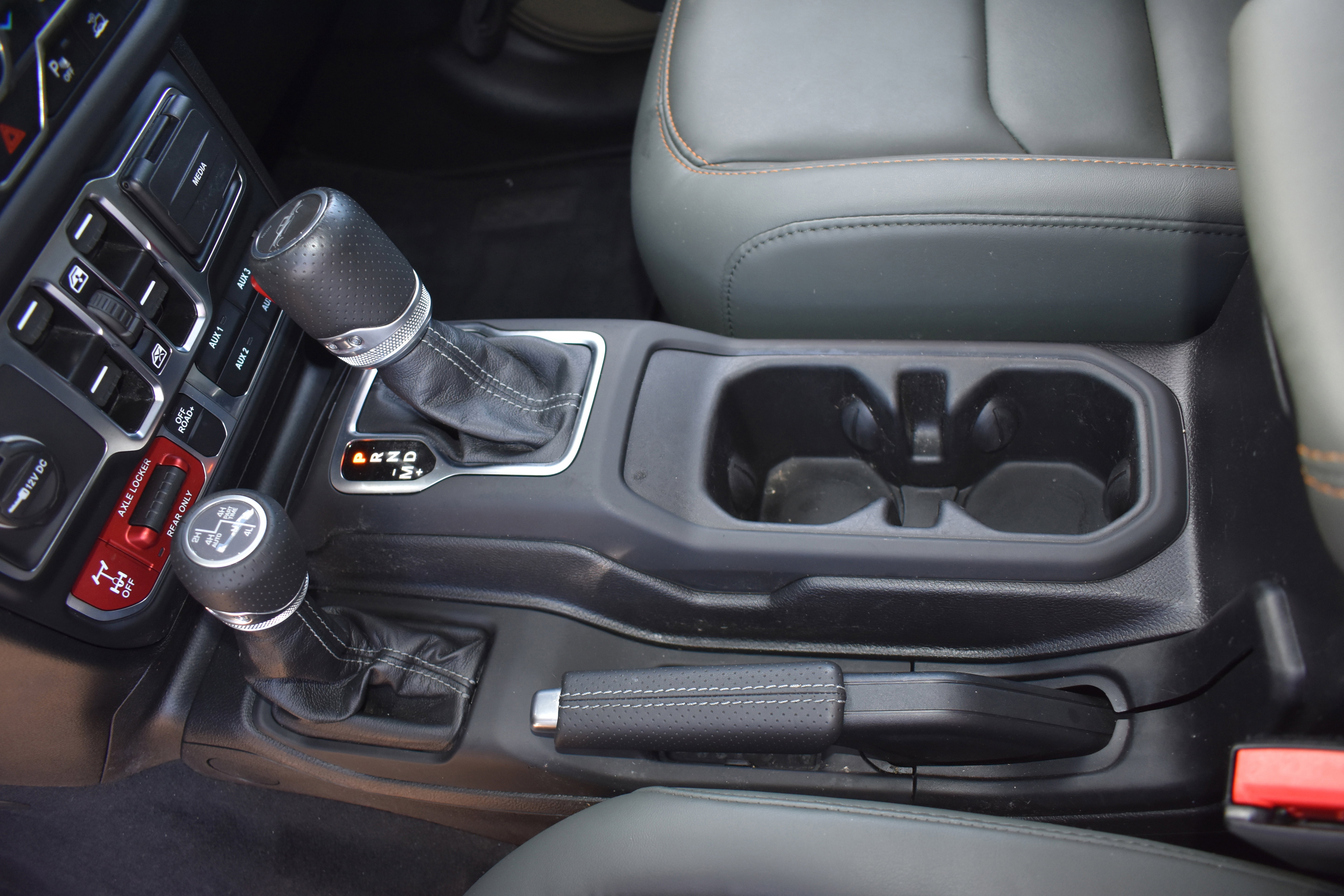 Used 2025 Jeep Gladiator Mojave image 24