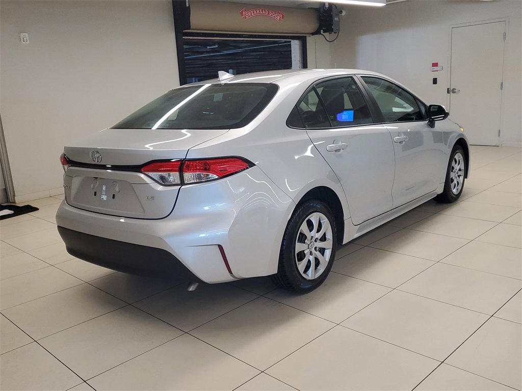Used 2023 Toyota Corolla LE image 8