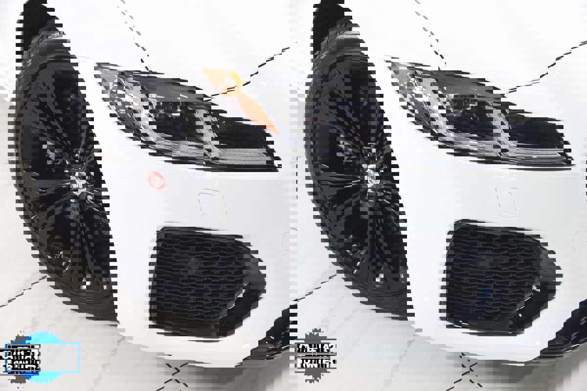 Used 2023 Jaguar XF R-Dynamic SE image 21