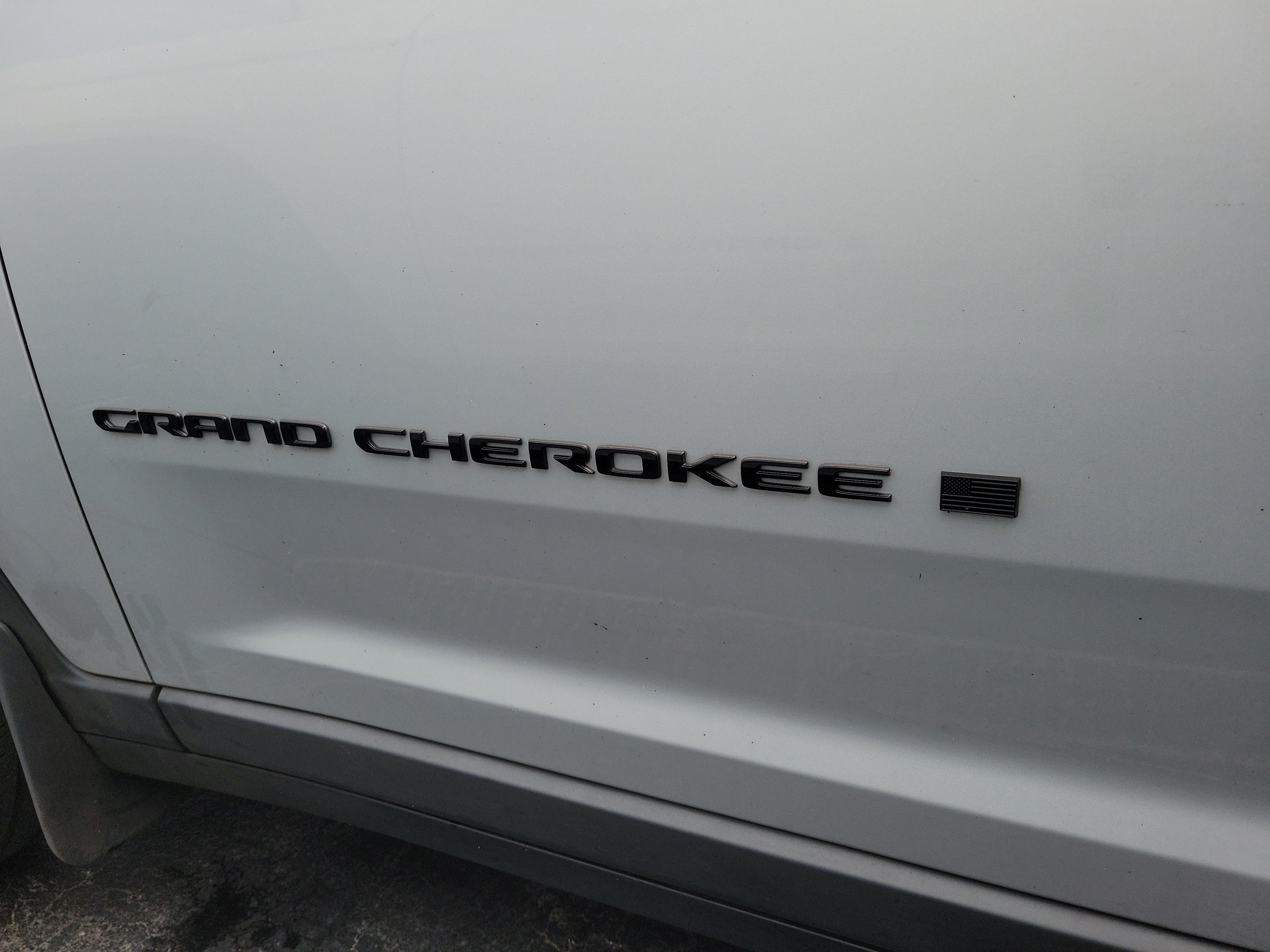 Used 2023 Jeep Grand Cherokee L Limited w/ Luxury Tech Group II AWD/4WD image 7