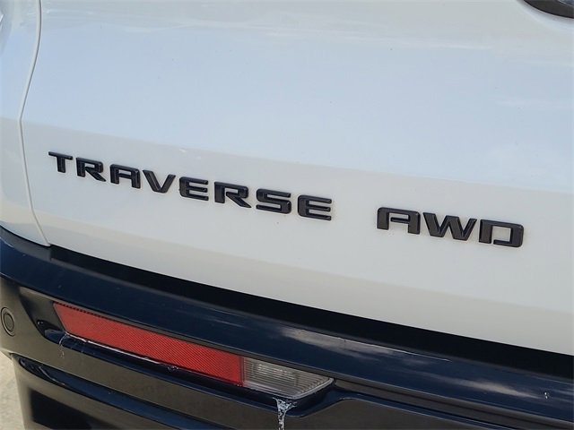 Used 2024 Chevrolet Traverse RS image 9