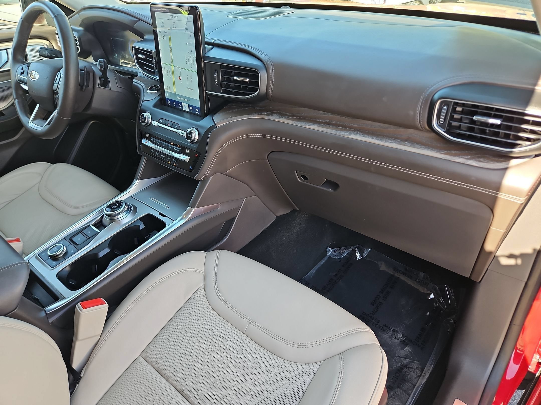 Used 2020 Ford Explorer Platinum w/ Premium Technology Package AWD/4WD image 28