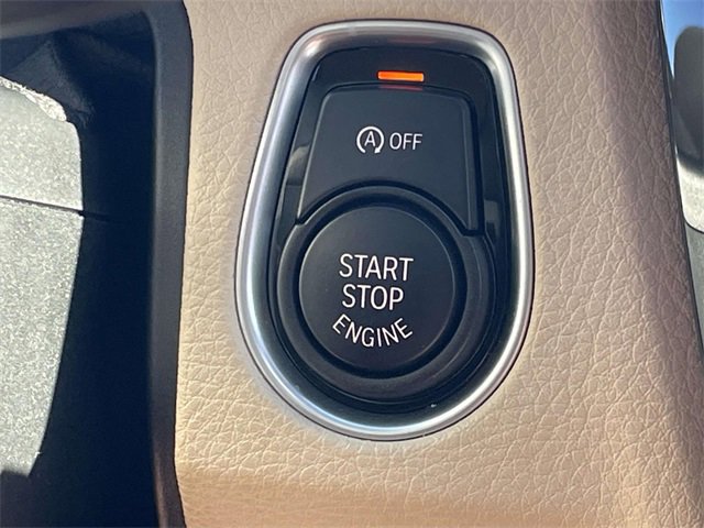 Used 2016 BMW 320i Sedan image 18