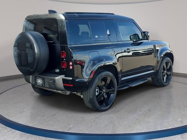 Used 2021 Land Rover Defender 90 X-Dynamic S image 6