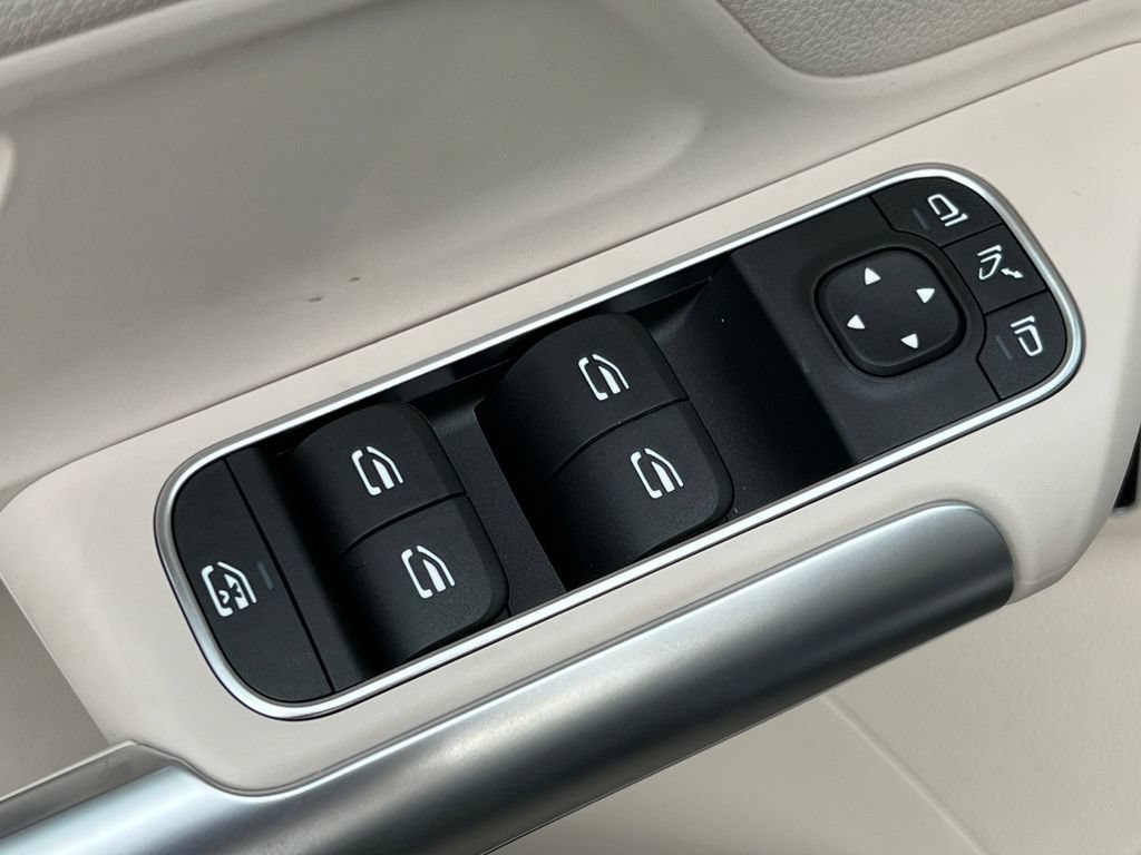 New 2026 Mercedes-Benz GLA 250 4MATIC image 16