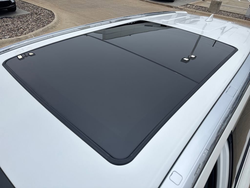 Used 2019 Toyota Highlander Limited Platinum image 9