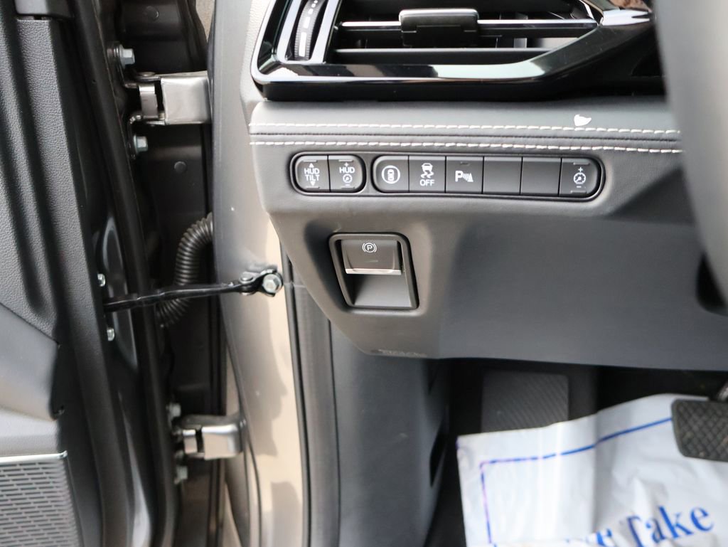 Used 2025 Acura MDX w/ Advance Package image 39