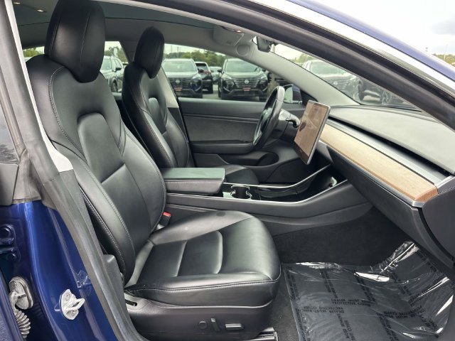 Used 2019 Tesla Model 3 Standard Range Plus RWD image 11