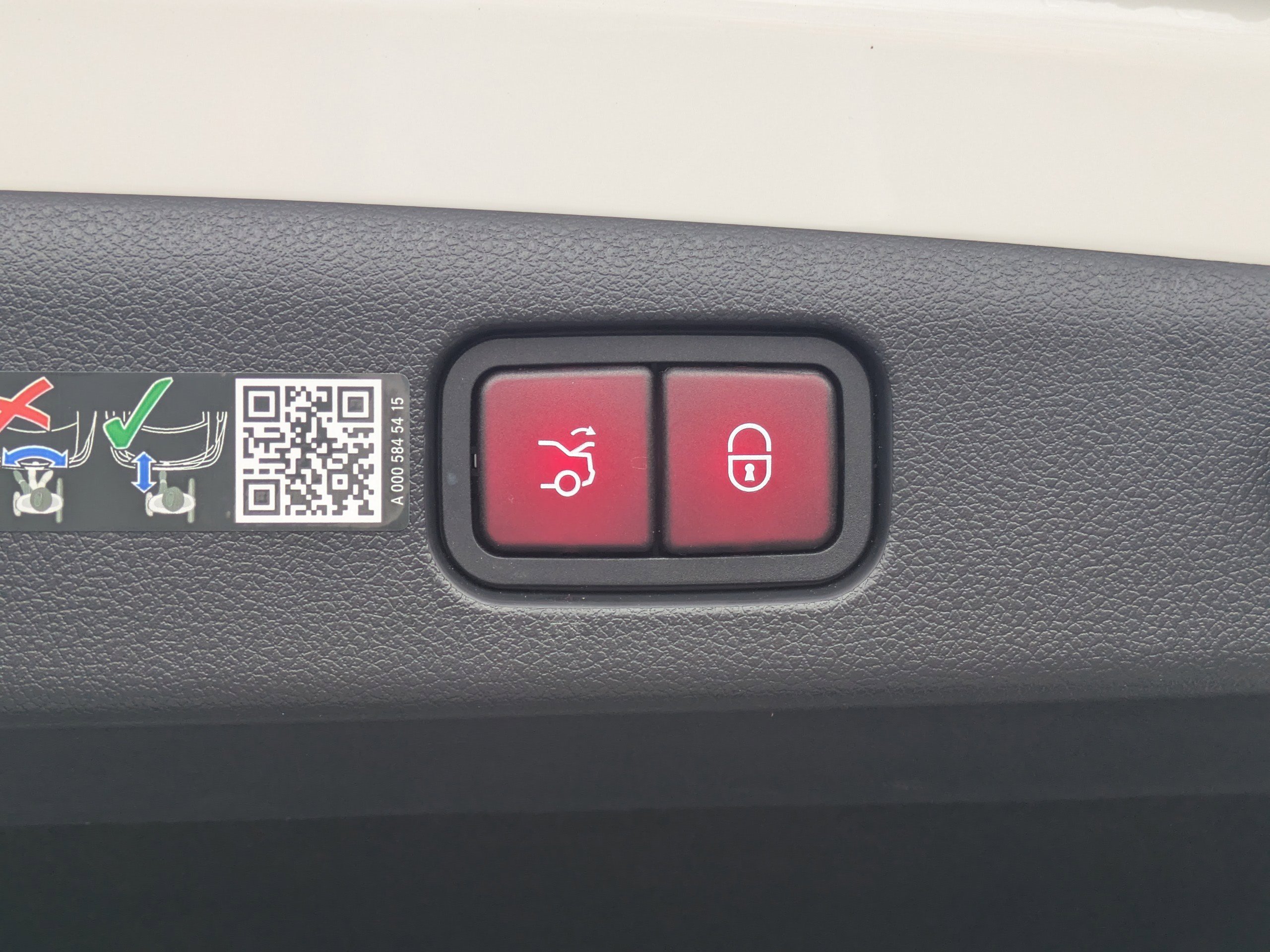 Certified 2024 Mercedes-Benz E 350 4MATIC Sedan image 13