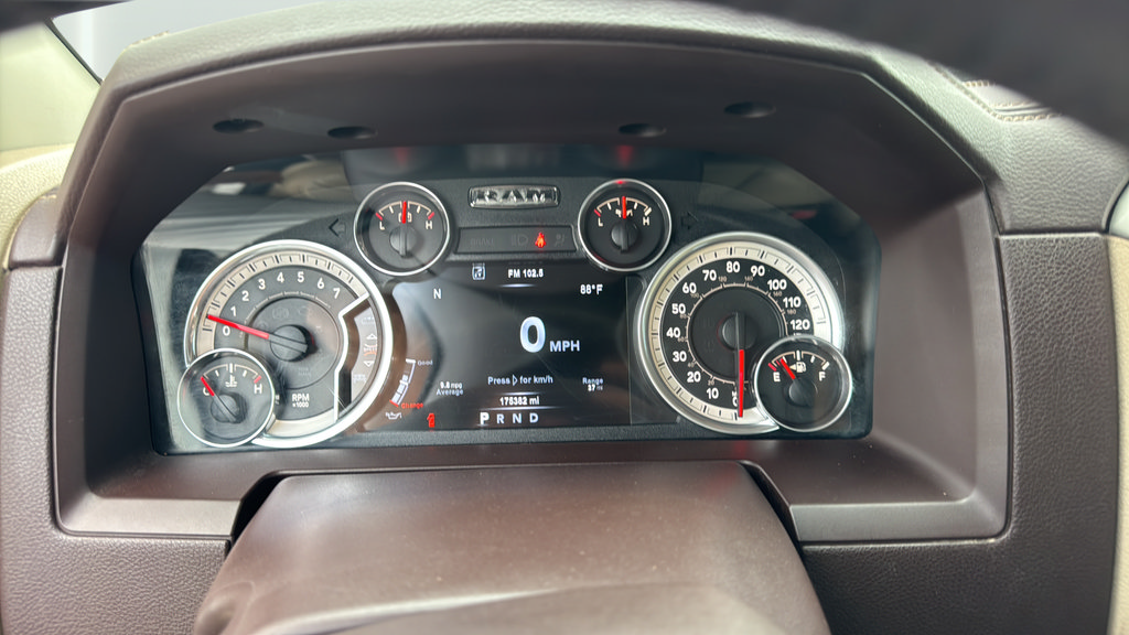 Used 2015 RAM 1500 Laramie w/ Convenience Group AWD/4WD image 29