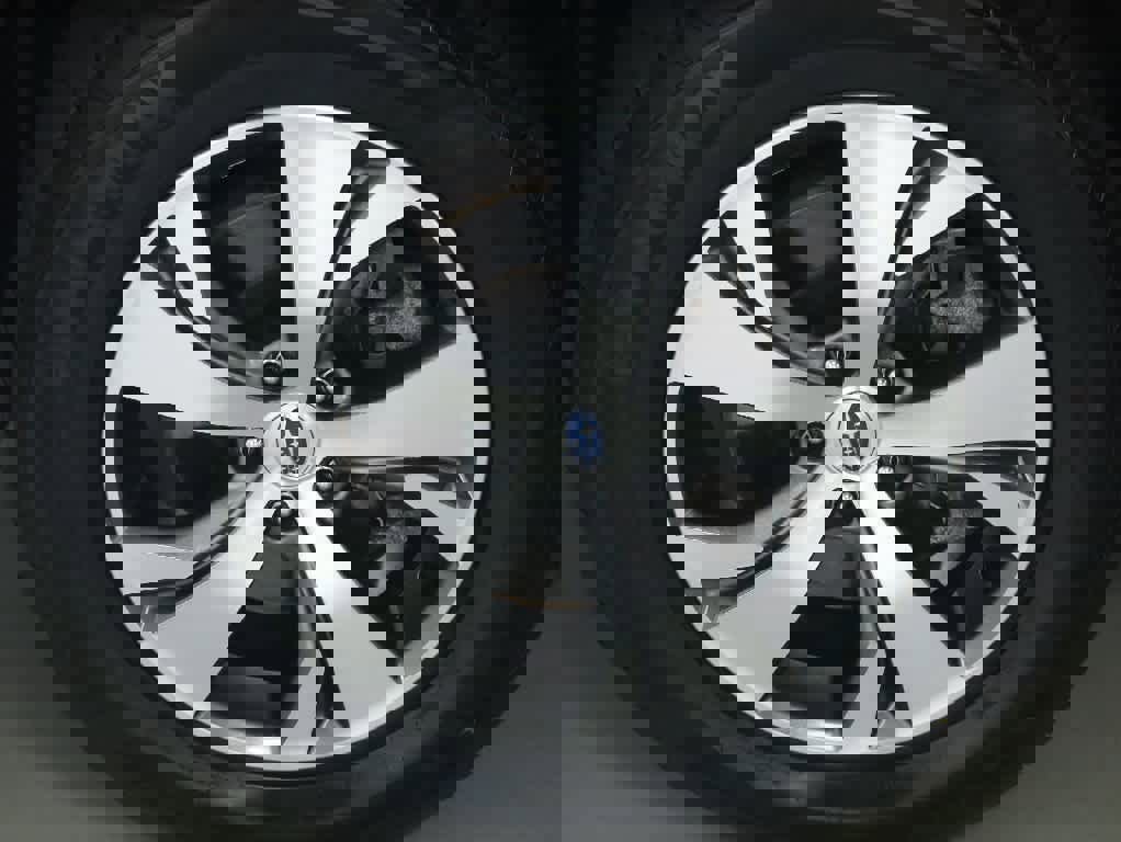 Certified 2023 Subaru Ascent Premium w/ Convenience Package AWD/4WD image 37