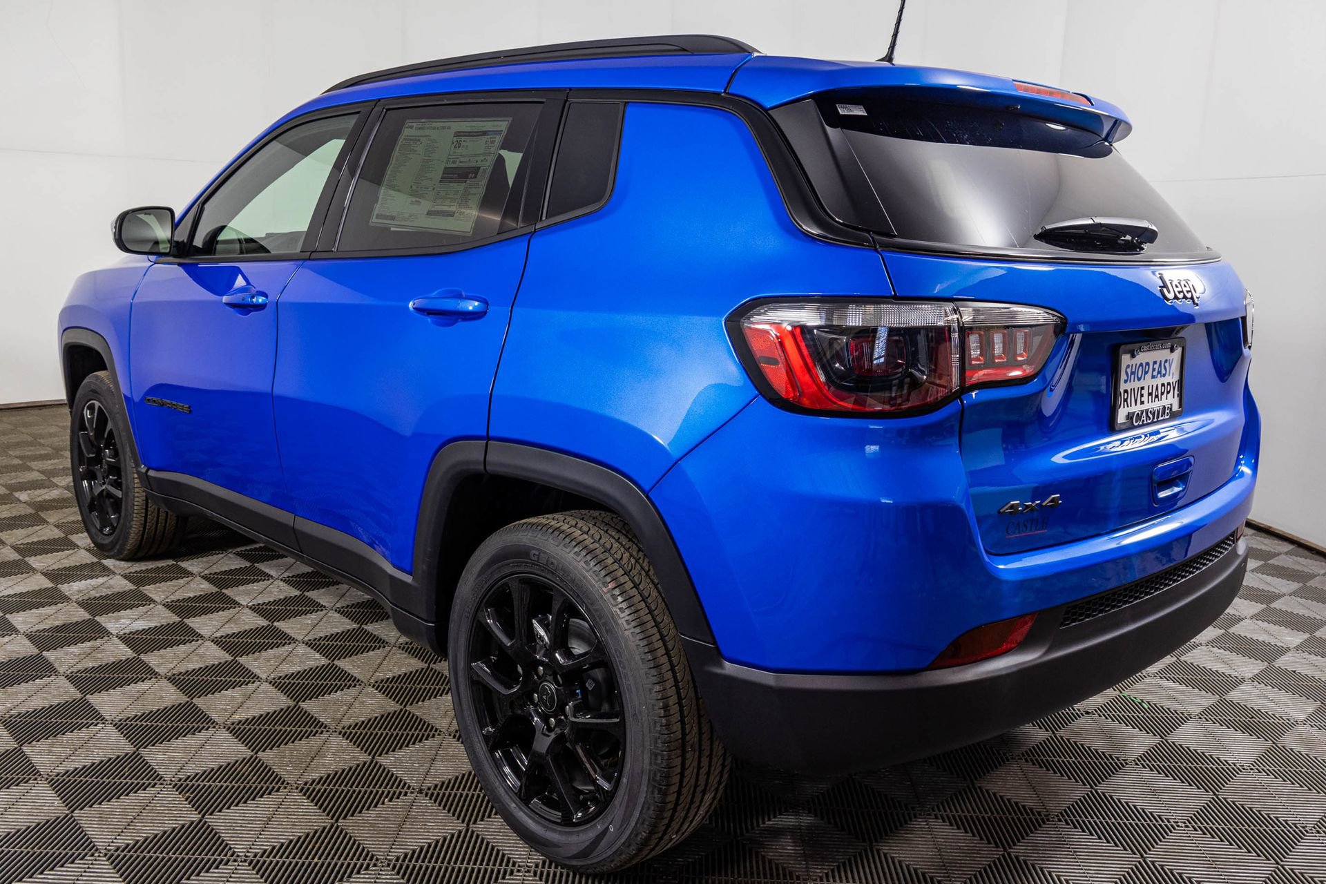 New 2026 Jeep Compass Latitude image 18