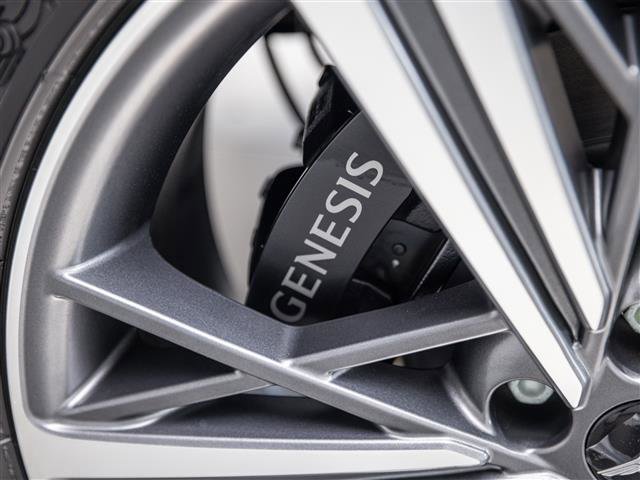 New 2026 Genesis GV80 3.5T e-SC image 17