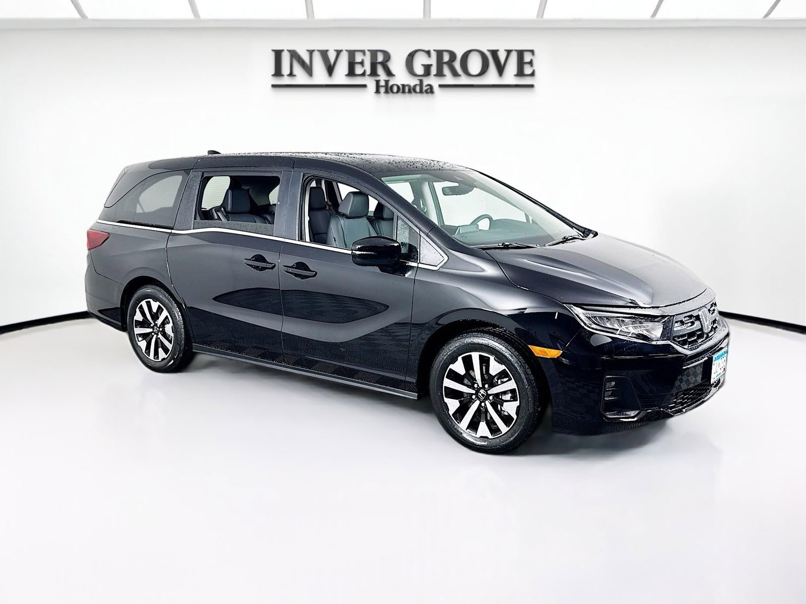 Certified 2026 Honda Odyssey EX-L image 3