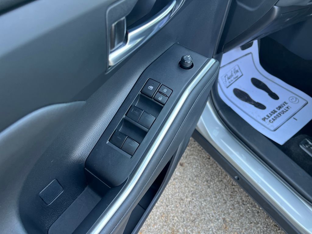 Certified 2024 Toyota Highlander XLE image 14