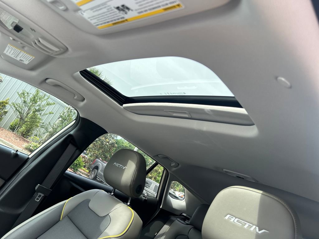 Used 2026 Chevrolet Trax ACTIV w/ Sunroof Package FWD image 13