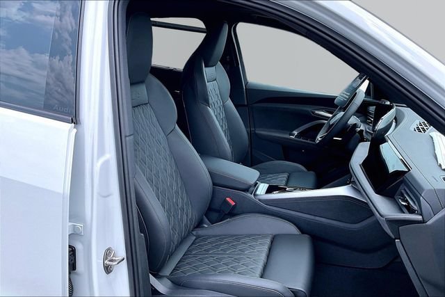 New 2026 Audi SQ5 Premium Plus AWD/4WD image 7