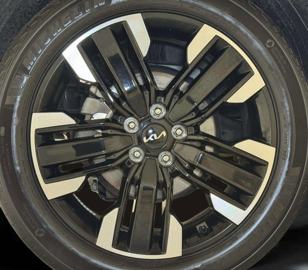 Used 2024 Kia Telluride SX Prestige image 33
