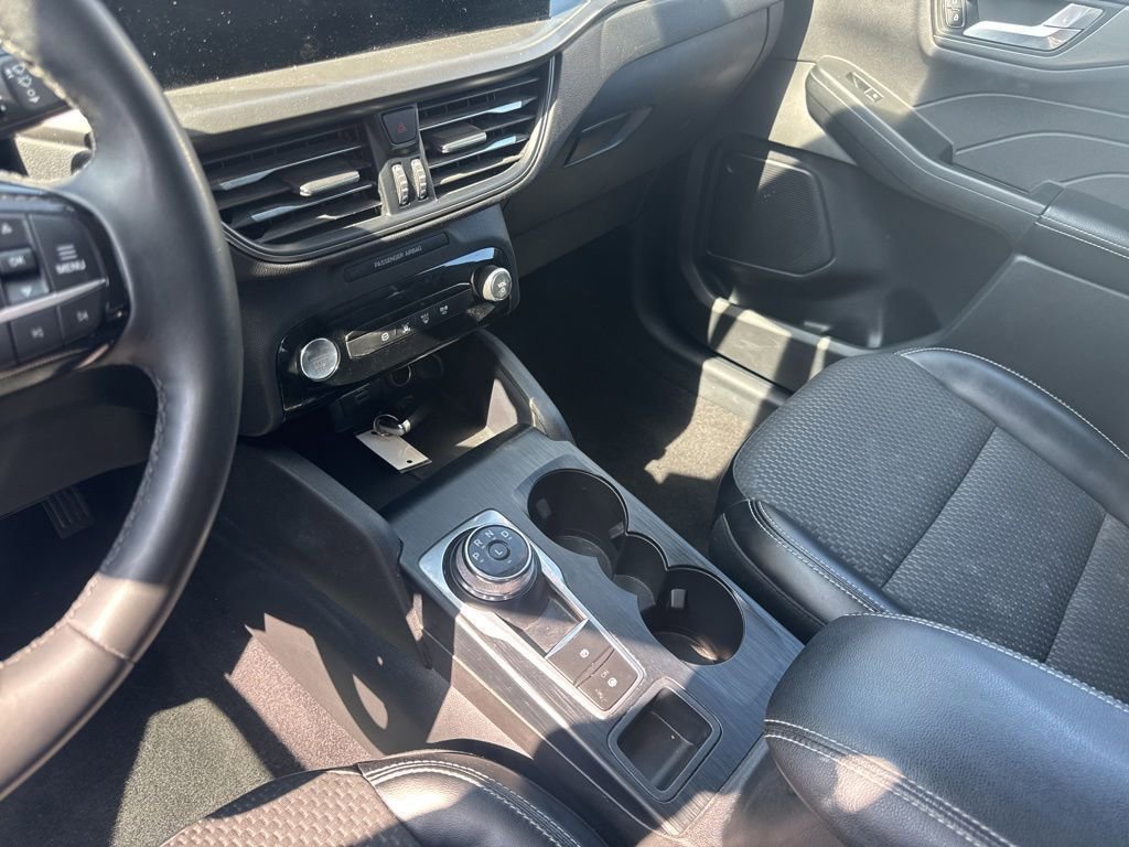 Used 2023 Ford Escape SE FWD image 22