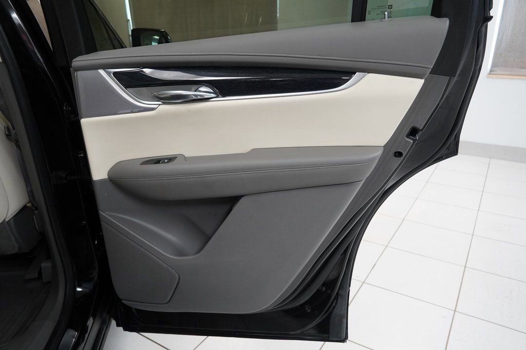 Used 2023 Cadillac XT6 Premium Luxury image 31