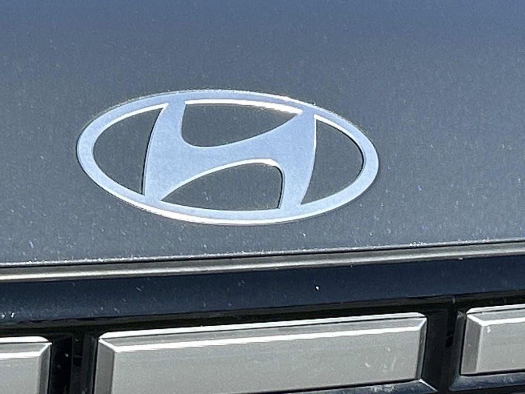 Certified 2025 Hyundai Santa Fe SEL image 11