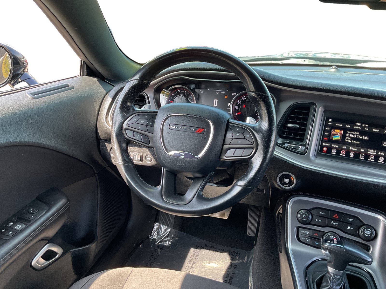 Used 2022 Dodge Challenger GT AWD/4WD image 10