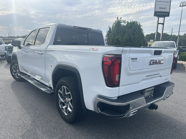 Used 2024 GMC Sierra 1500 SLT w/ SLT Premium Plus Package AWD/4WD image 2
