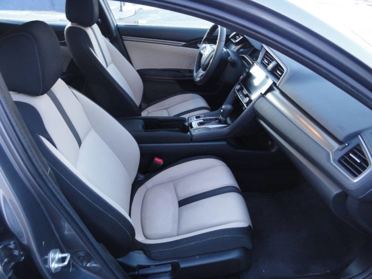 Used 2018 Honda Civic EX image 39