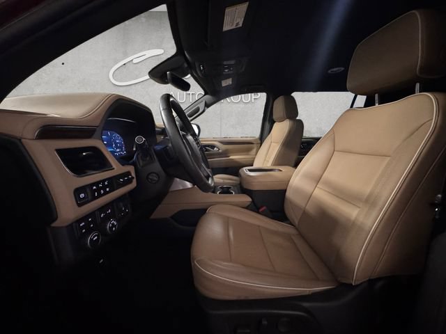 Used 2023 Chevrolet Suburban Premier AWD/4WD image 19
