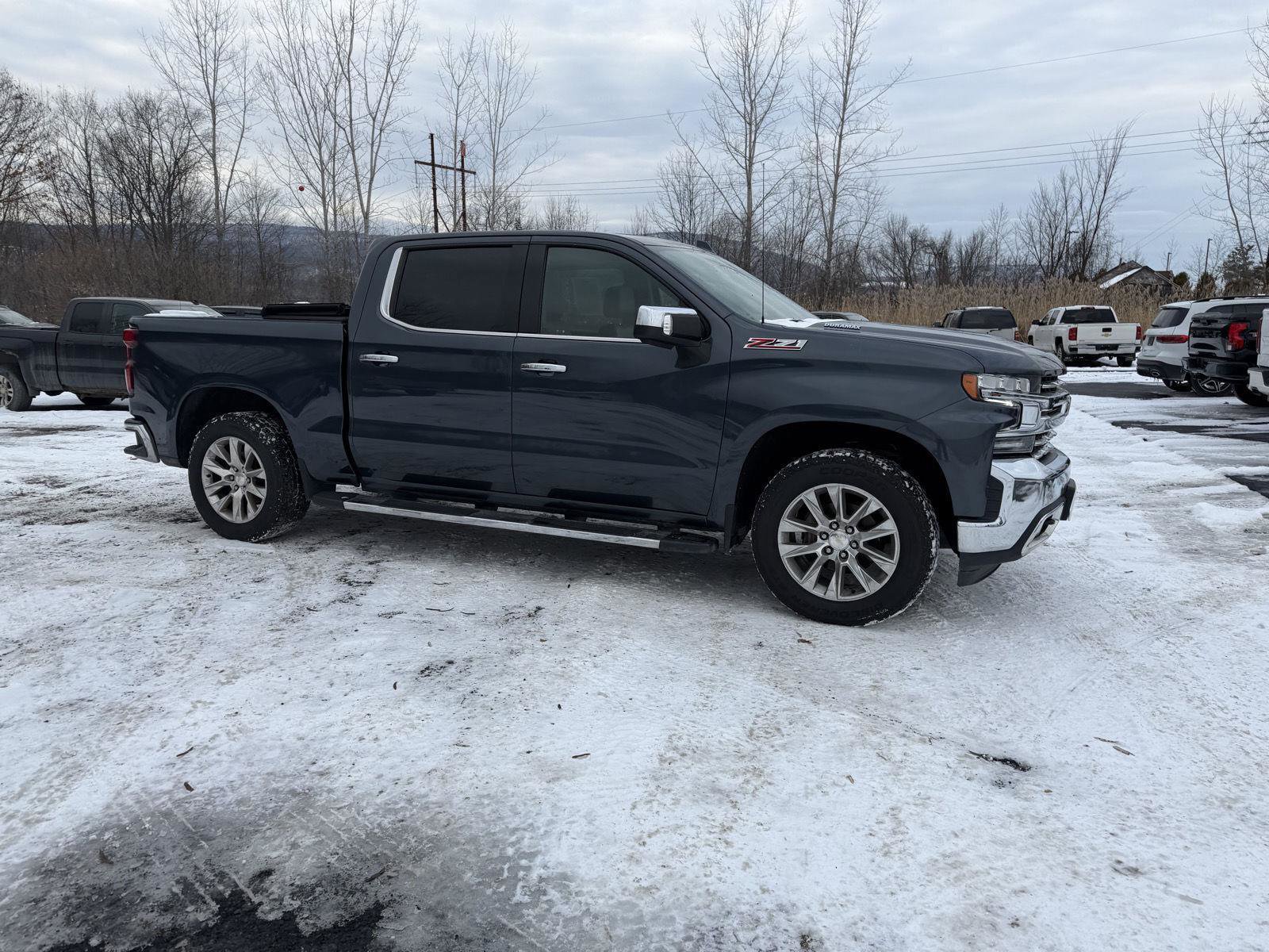 Used 2021 Chevrolet Silverado 1500 LTZ w/ LTZ Convenience Package II image 8