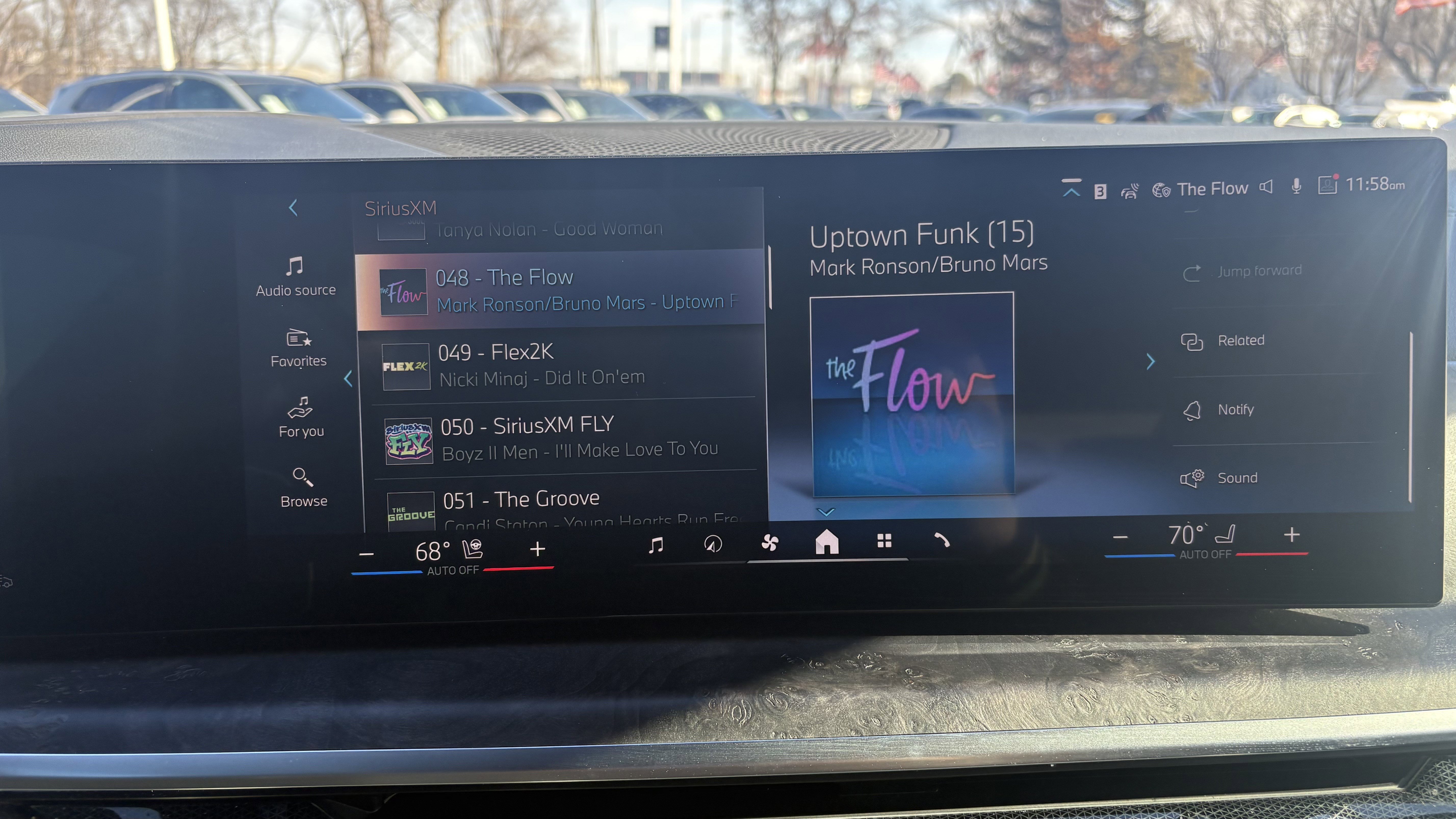 Used 2024 BMW X7 xDrive40i w/ M Sport Package image 24