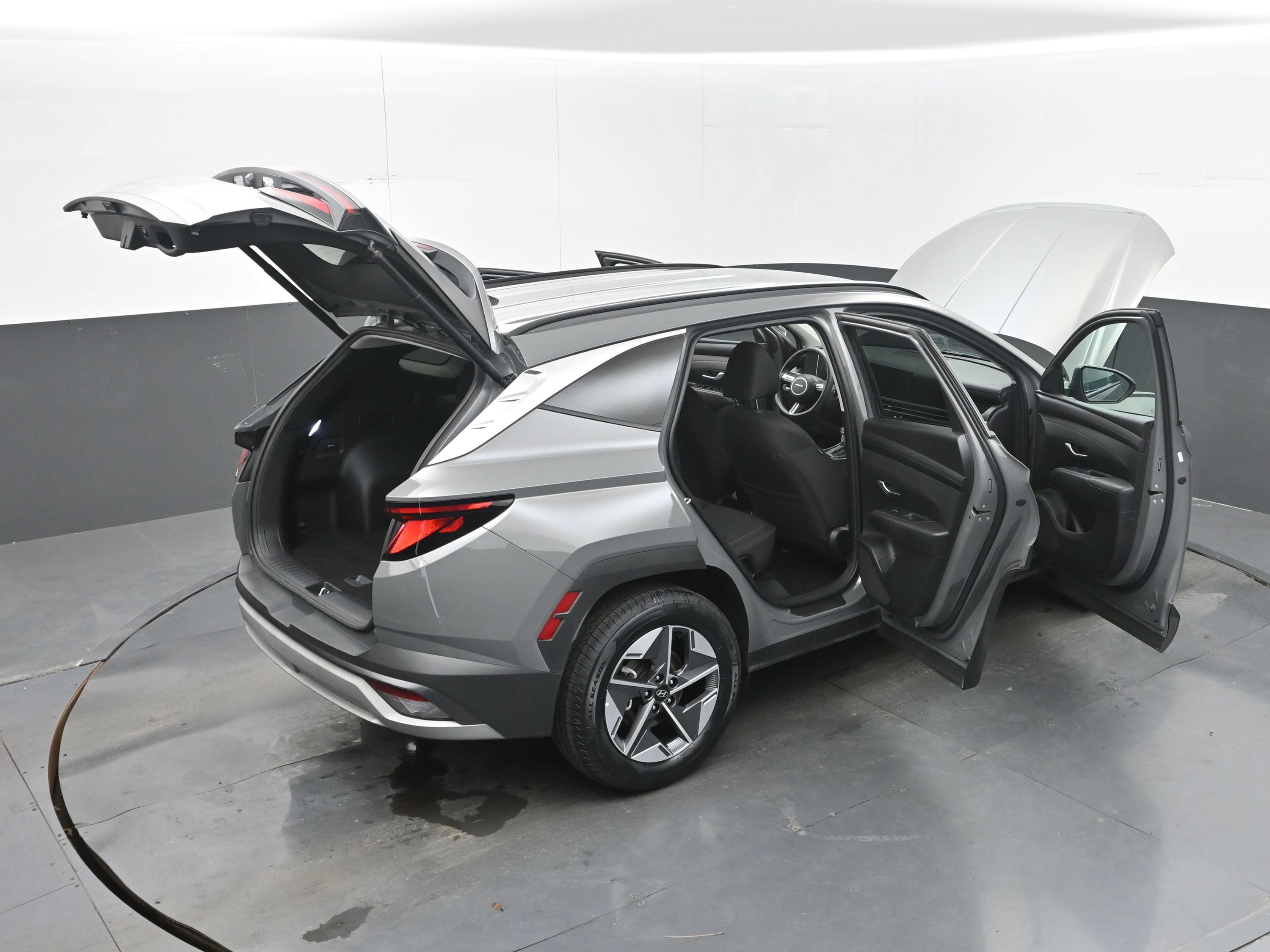 Used 2025 Hyundai Tucson SEL FWD image 46