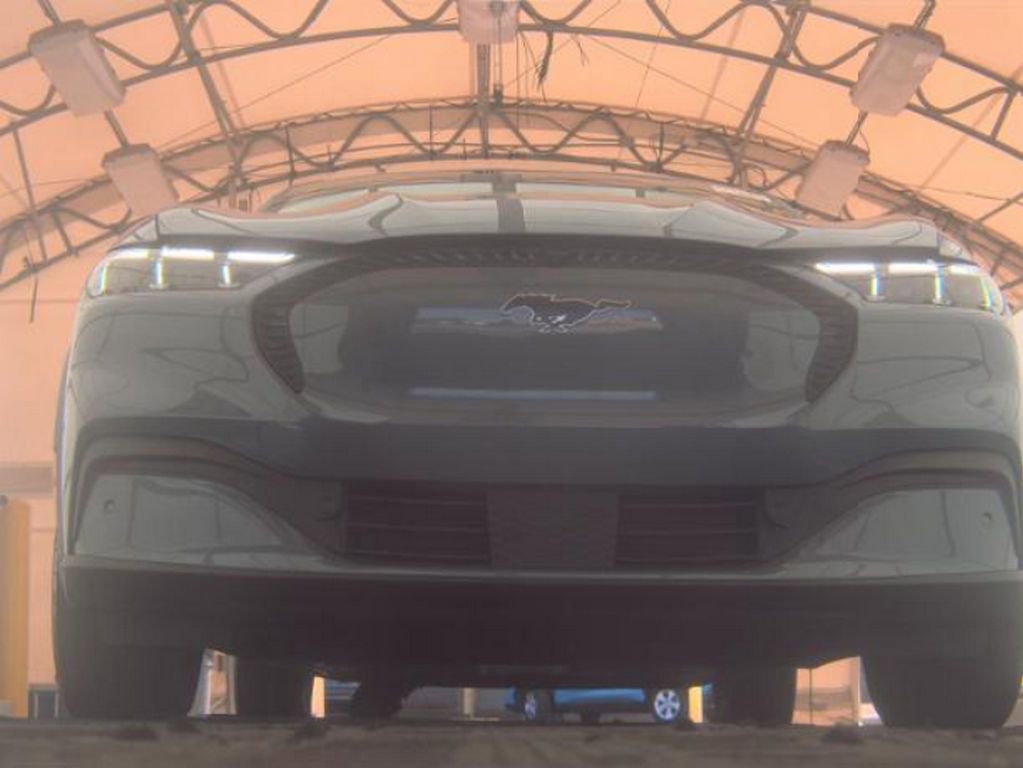 Used 2024 Ford Mustang Mach-E Select AWD/4WD image 4